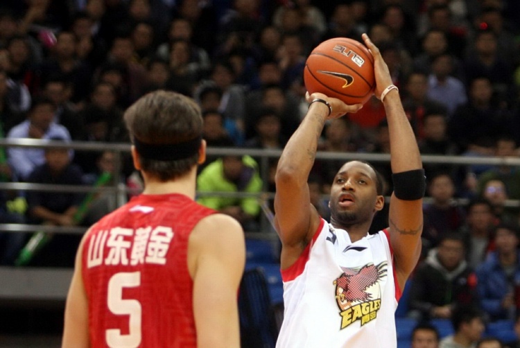 麦迪：当我宣布去打CBA时票马上卖光了 我入场就像披头士