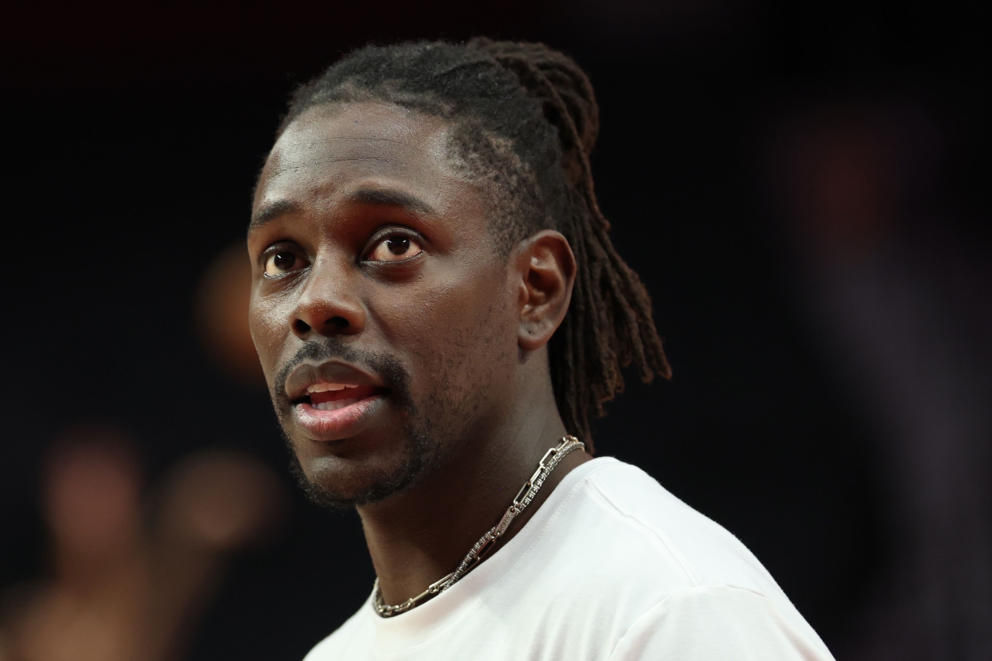 开云官方网站-霍勒迪8记三分平个人生涯纪录 曾在23年三分12中8助雄鹿力擒绿军