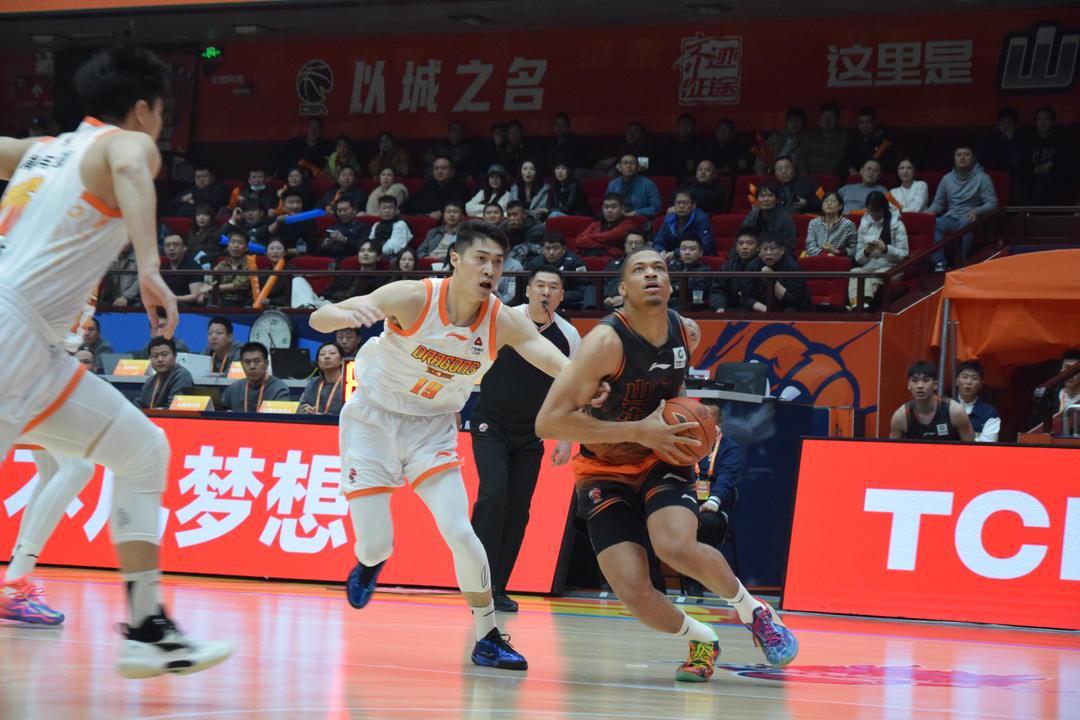 开云登录入口地址-高速男篮113：104复仇江苏，新外援约翰逊得到8分