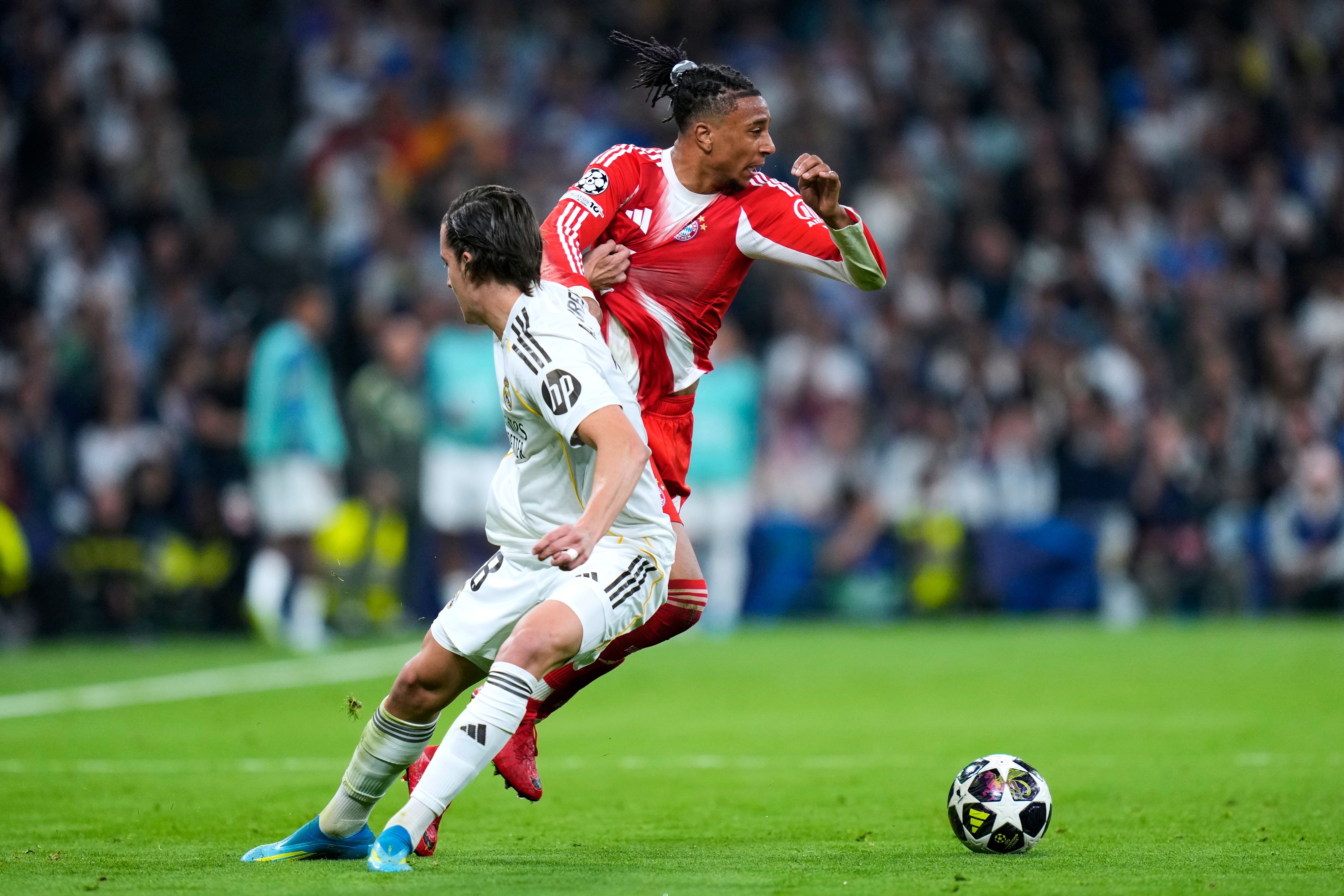 开云官方网站-巅峰对决！弗洛伦蒂诺：皇马对阵拜仁的比赛堪称“欧洲德比”